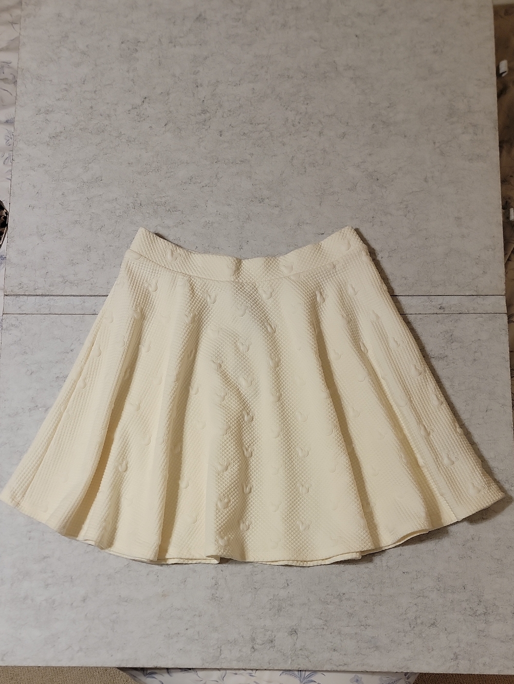 NWT Disney LC Lauren Conrad Minnie Mouse Quilted Skater Skirt Vanilla Ice M